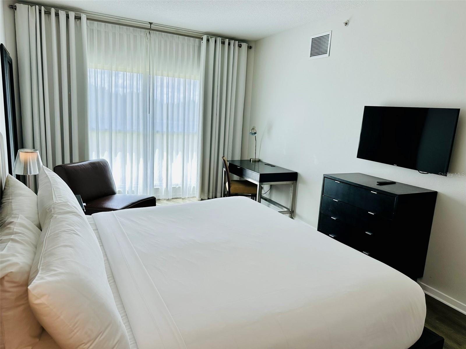 225 CELEBRATION PL #220, CELEBRATION, FL, 34747