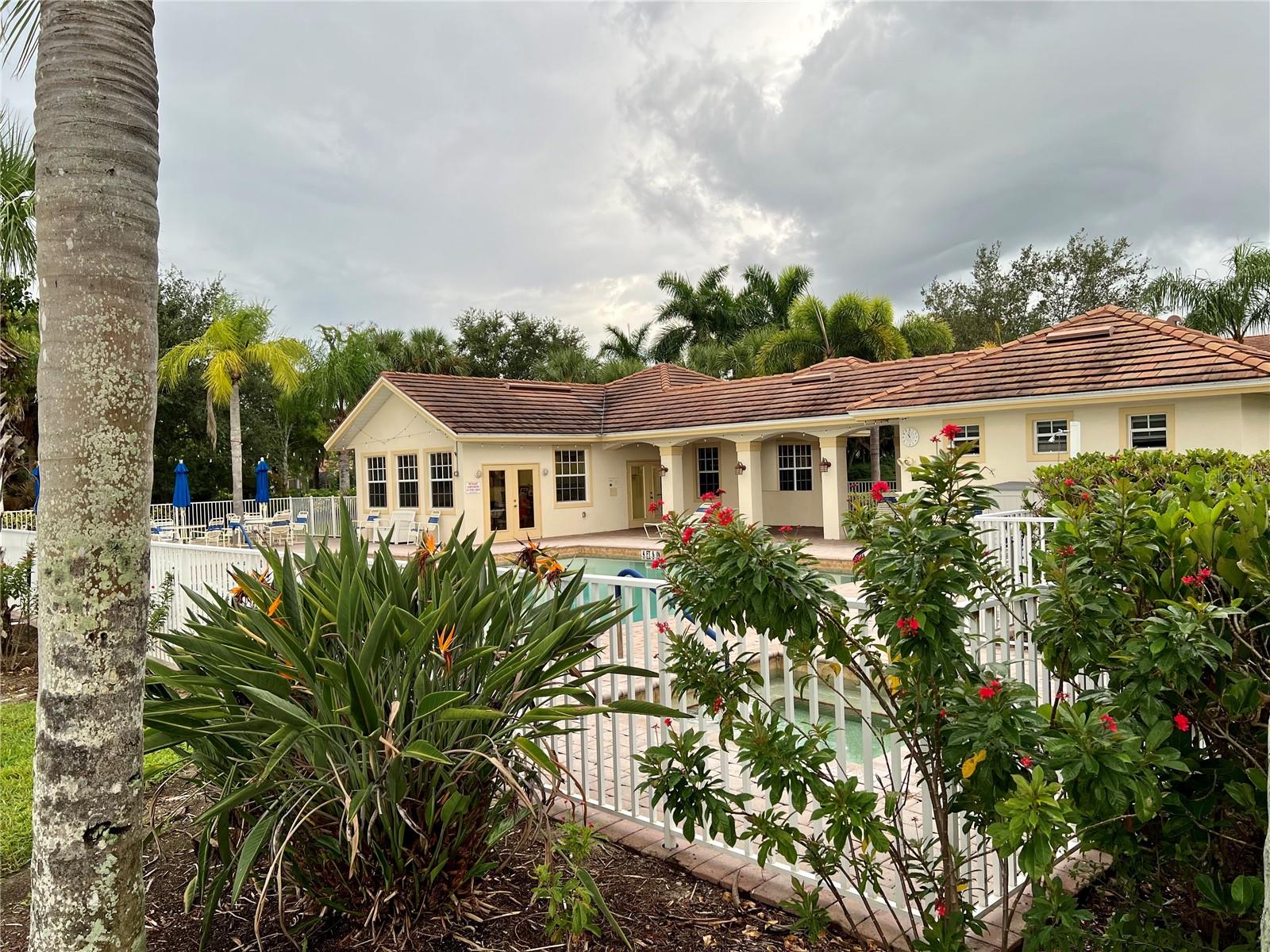 3020 MEANDERING WAY #201, FORT MYERS, FL, 33905