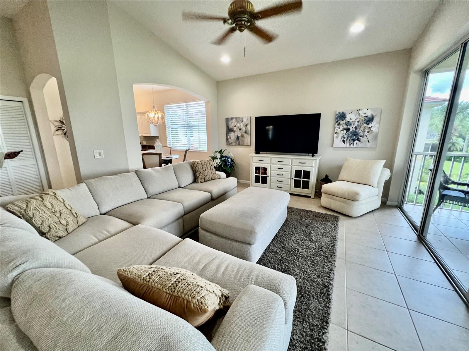 3020 MEANDERING WAY #201, FORT MYERS, FL, 33905