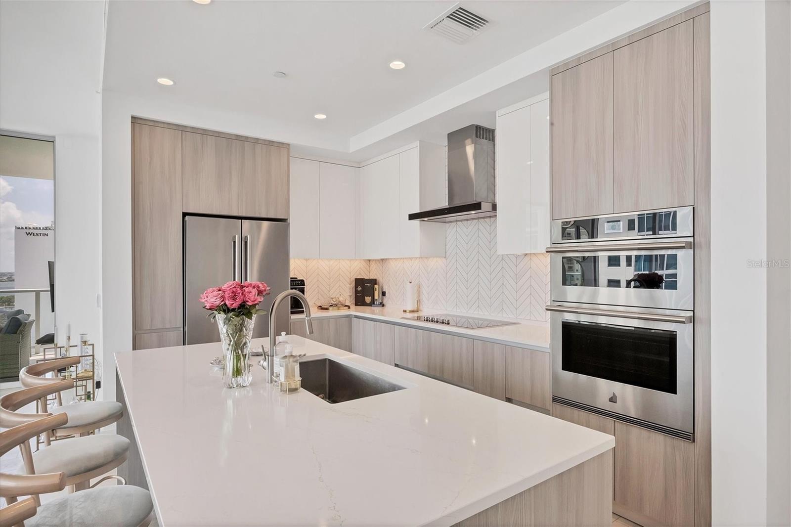 301 QUAY COMMONS #1406, SARASOTA, FL, 34236