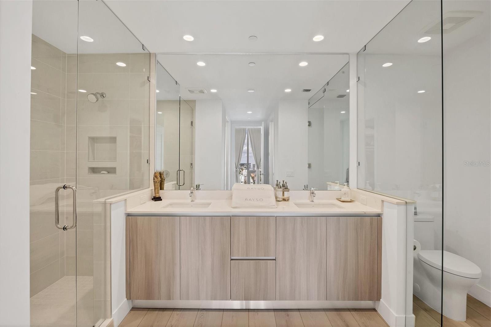 301 QUAY COMMONS #1406, SARASOTA, FL, 34236