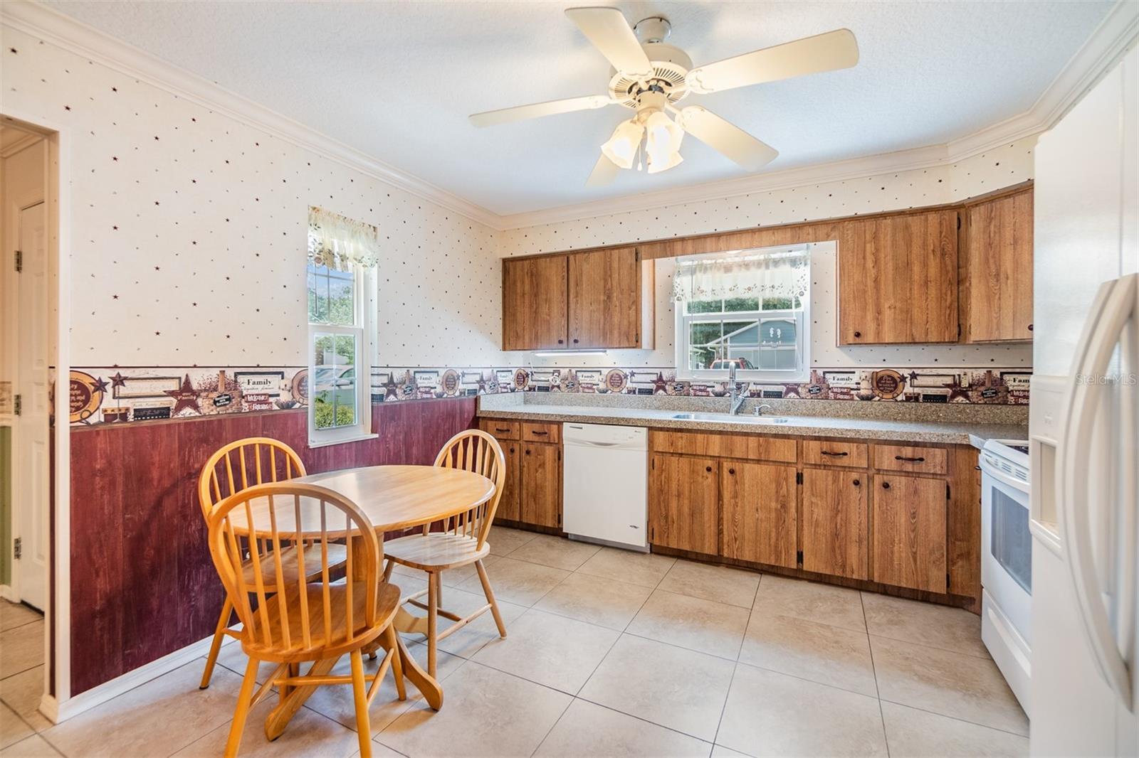 37355 DERBYSHIRE DR, ZEPHYRHILLS, FL, 33542