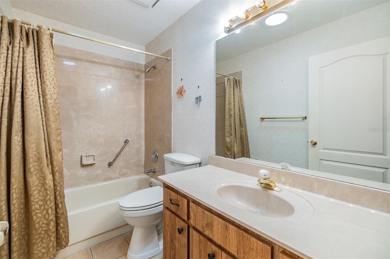 37355 DERBYSHIRE DR, ZEPHYRHILLS, FL, 33542
