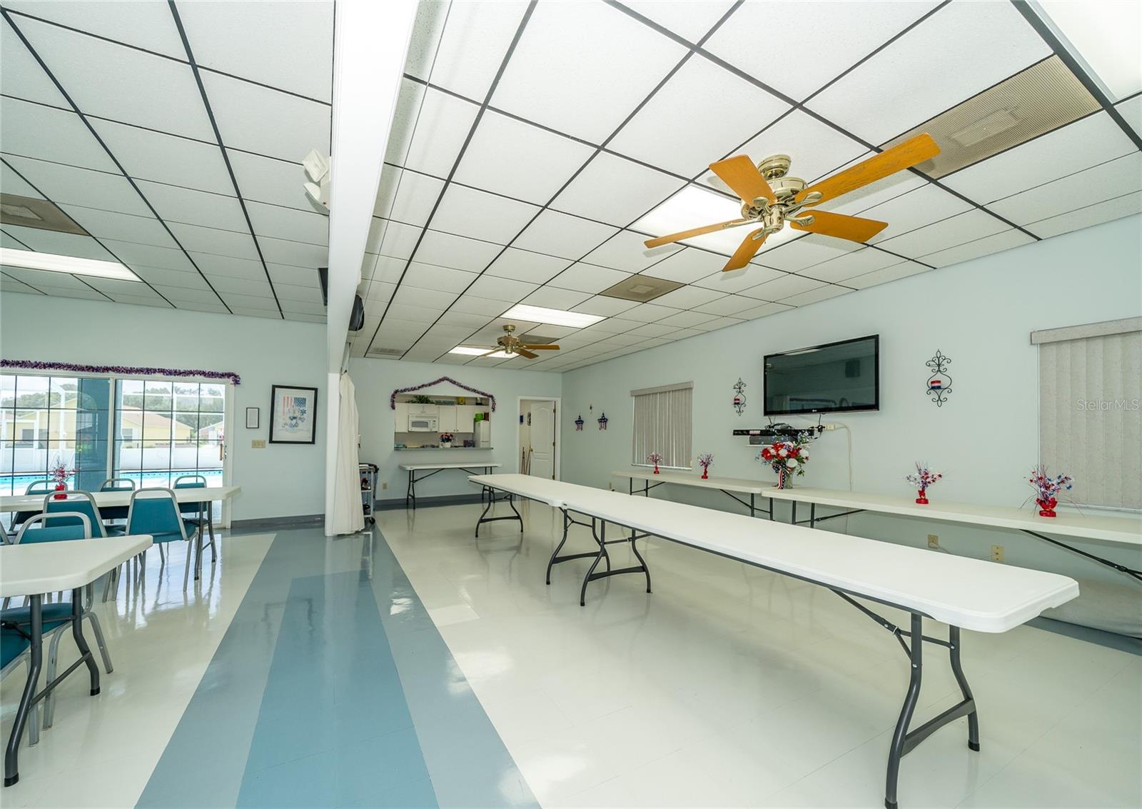 37355 DERBYSHIRE DR, ZEPHYRHILLS, FL, 33542