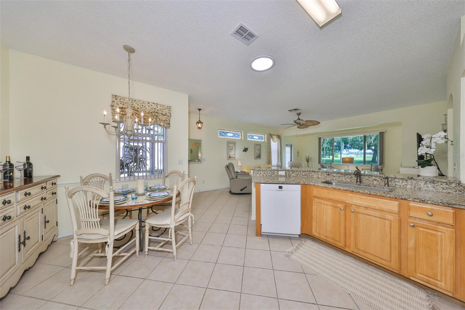 2131 ACADIA GREENS DR, SUN CITY CENTER, FL, 33573
