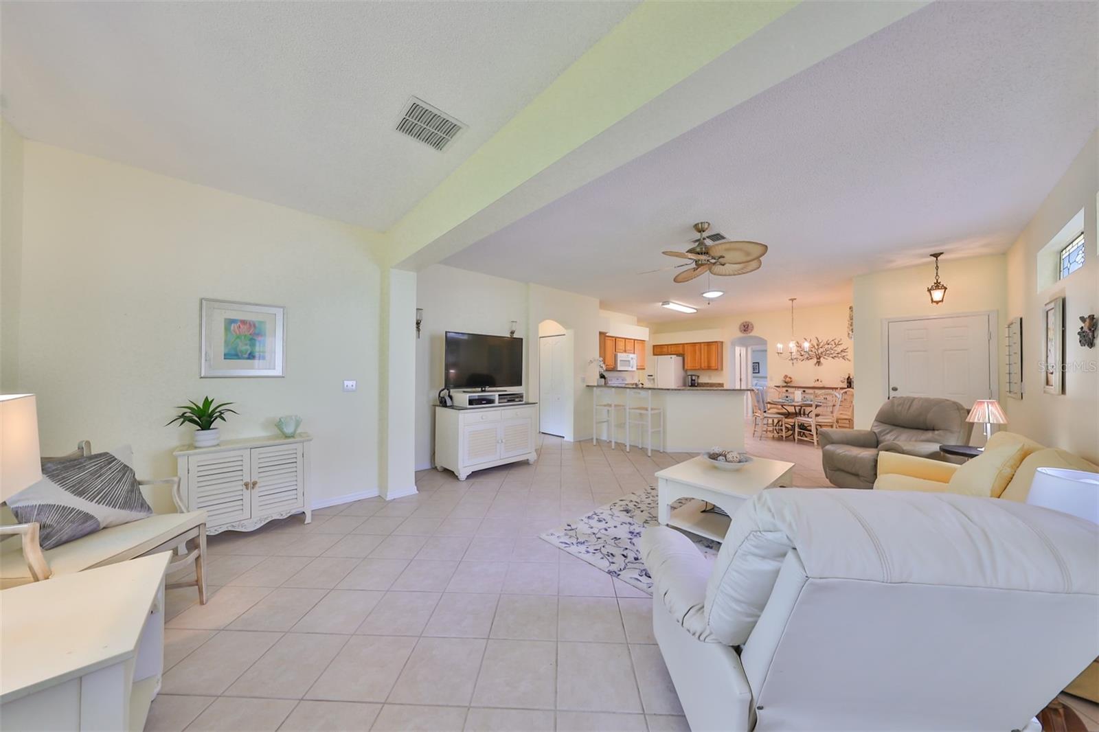 2131 ACADIA GREENS DR, SUN CITY CENTER, FL, 33573