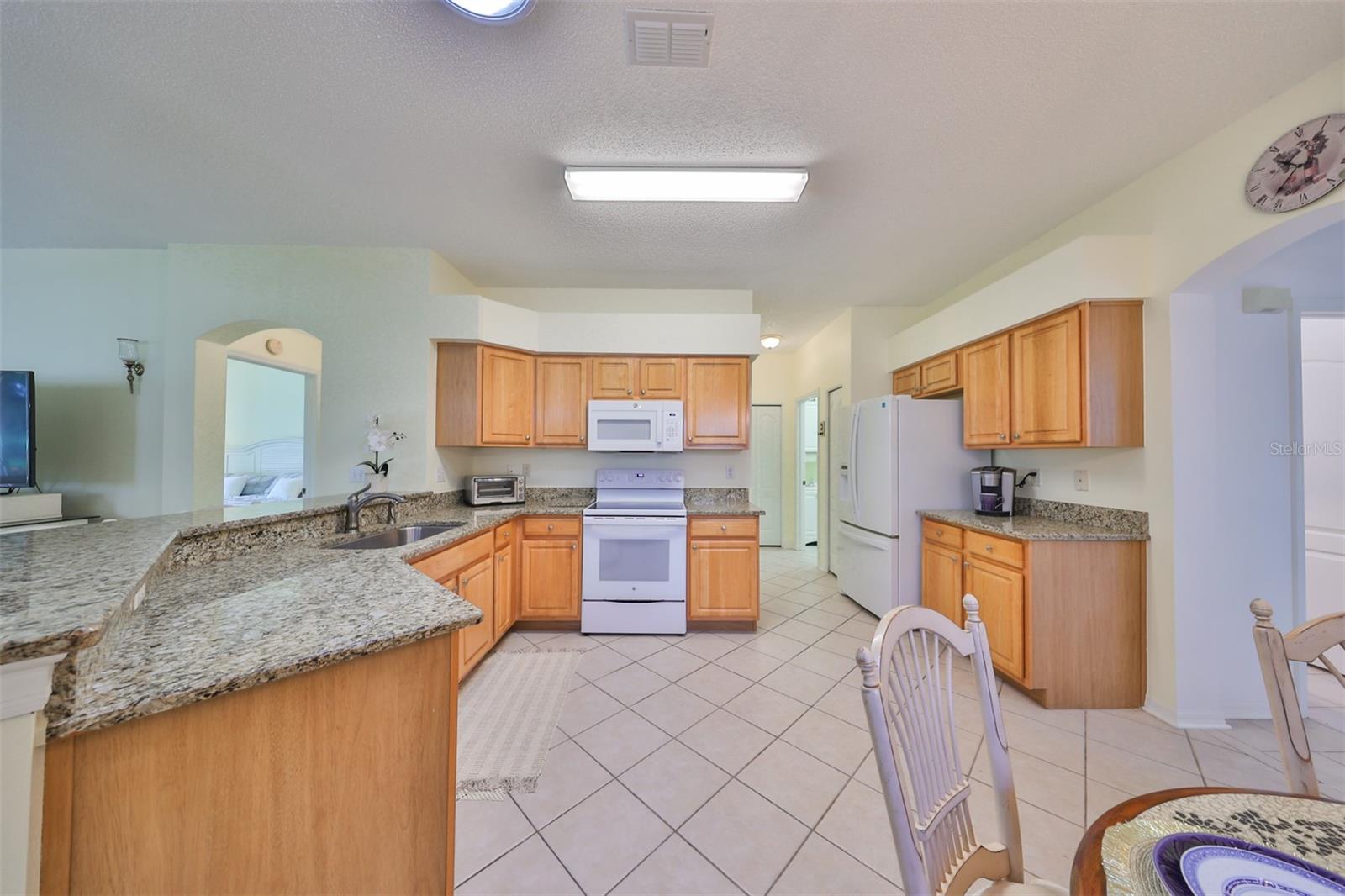 2131 ACADIA GREENS DR, SUN CITY CENTER, FL, 33573