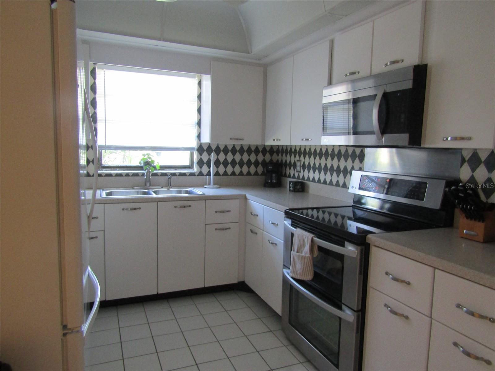 3643 LONGMEADOW #32, SARASOTA, FL, 34235