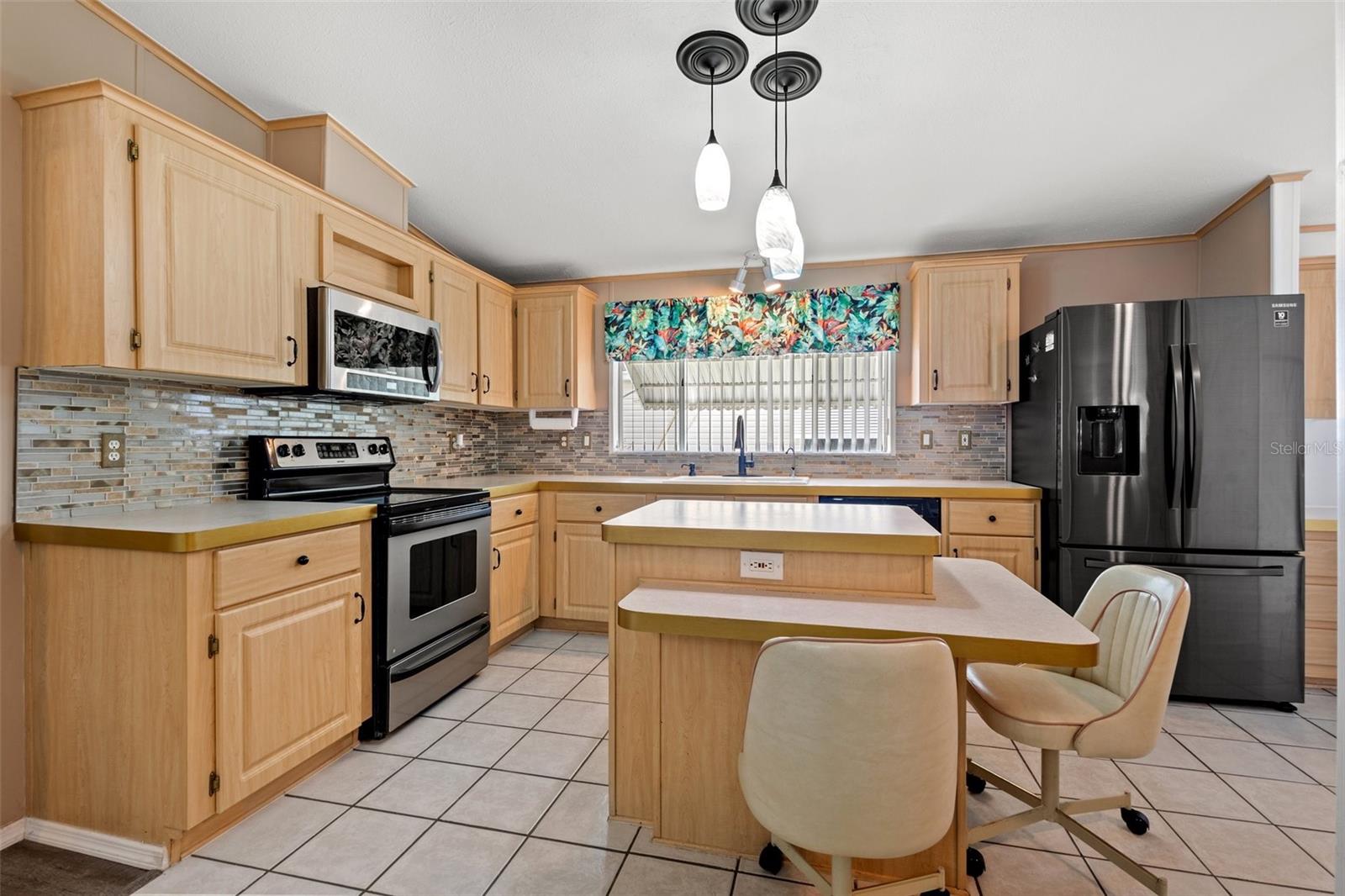 36731 TARA AVE, ZEPHYRHILLS, FL, 33542