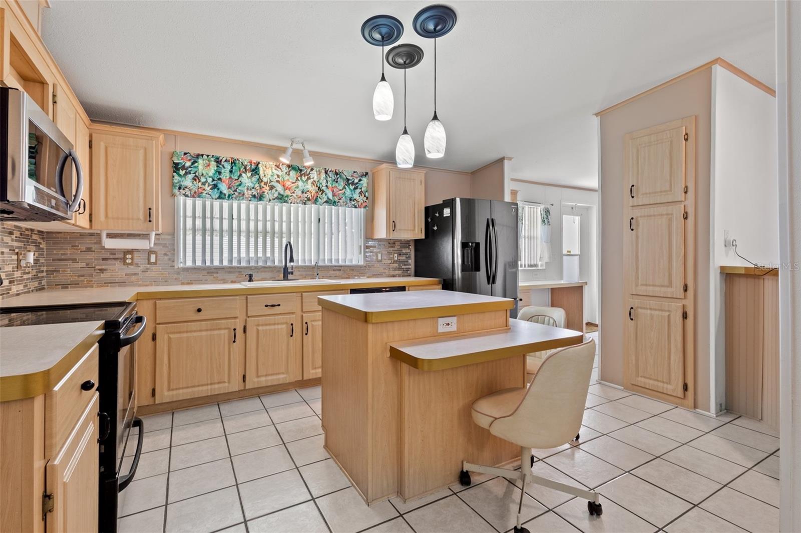 36731 TARA AVE, ZEPHYRHILLS, FL, 33542