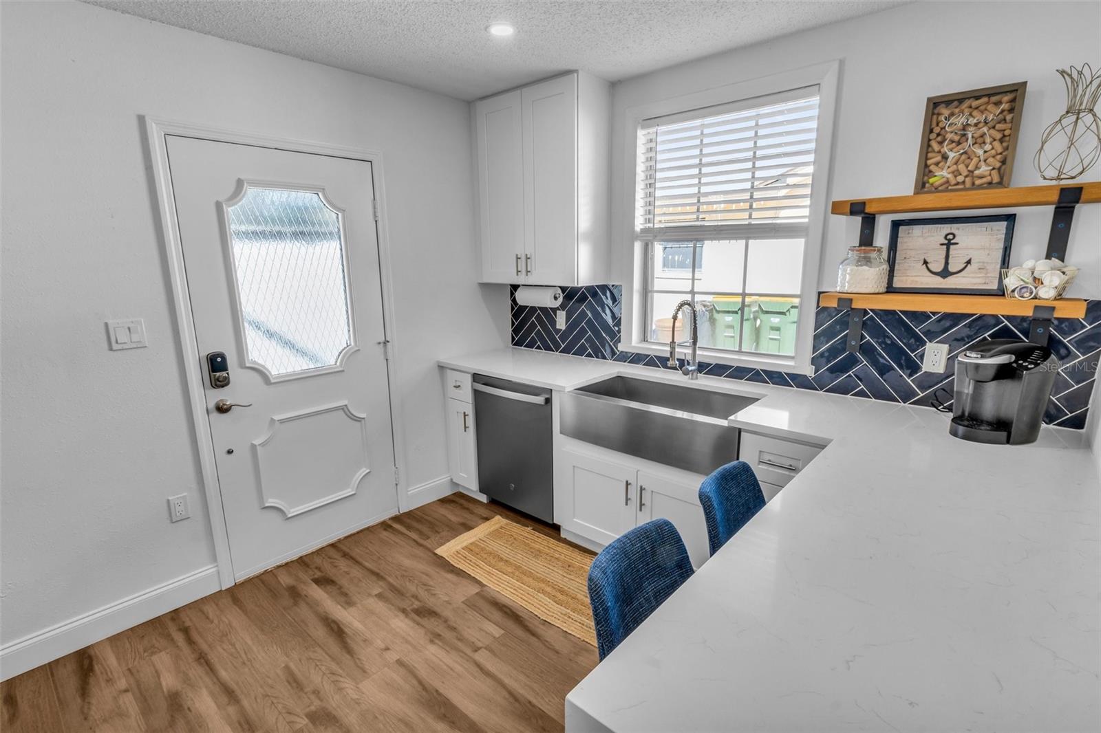 705 S LOCKWOOD RIDGE RD, SARASOTA, FL, 34237