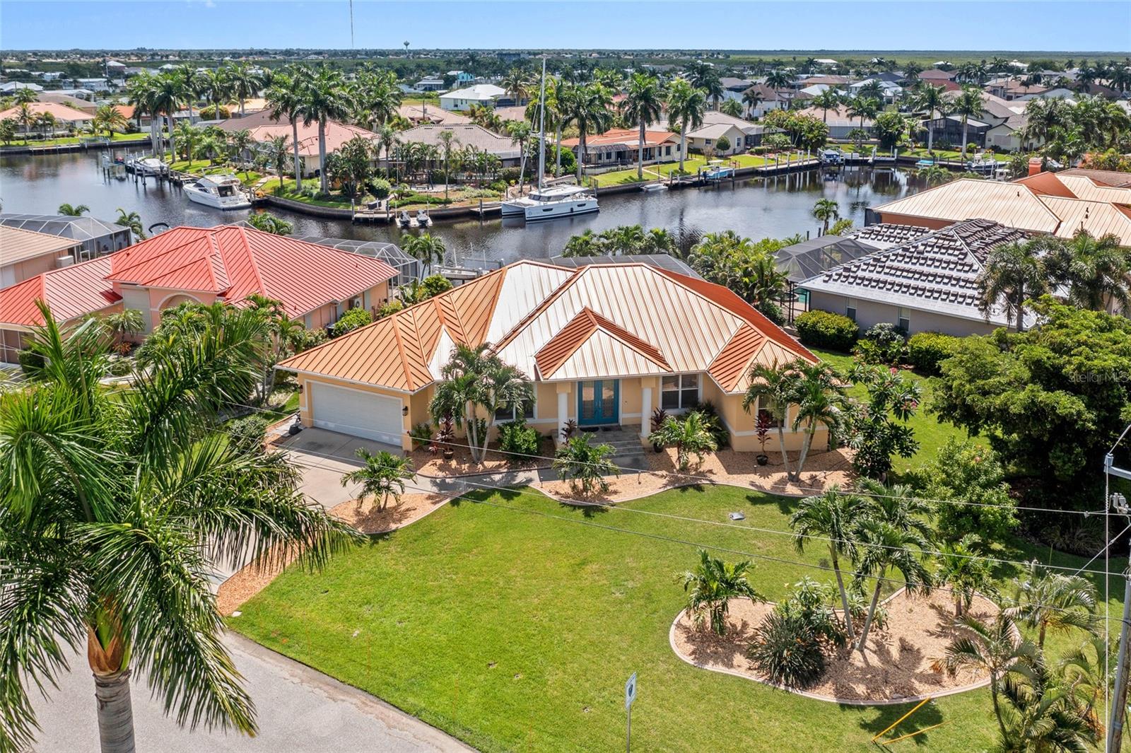 1233 SEA BREEZE CT, PUNTA GORDA, FL, 33950
