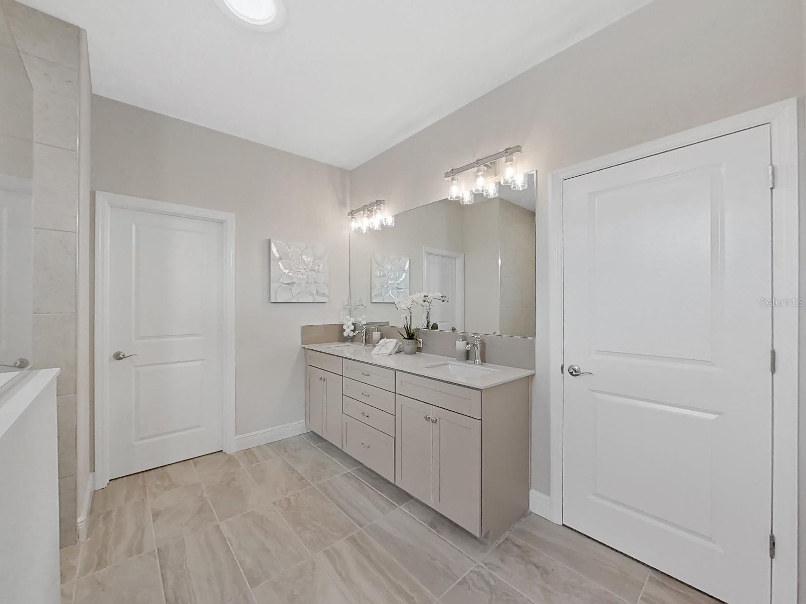 9261 HIGHLAND HILLS DR, HUDSON, FL, 34667
