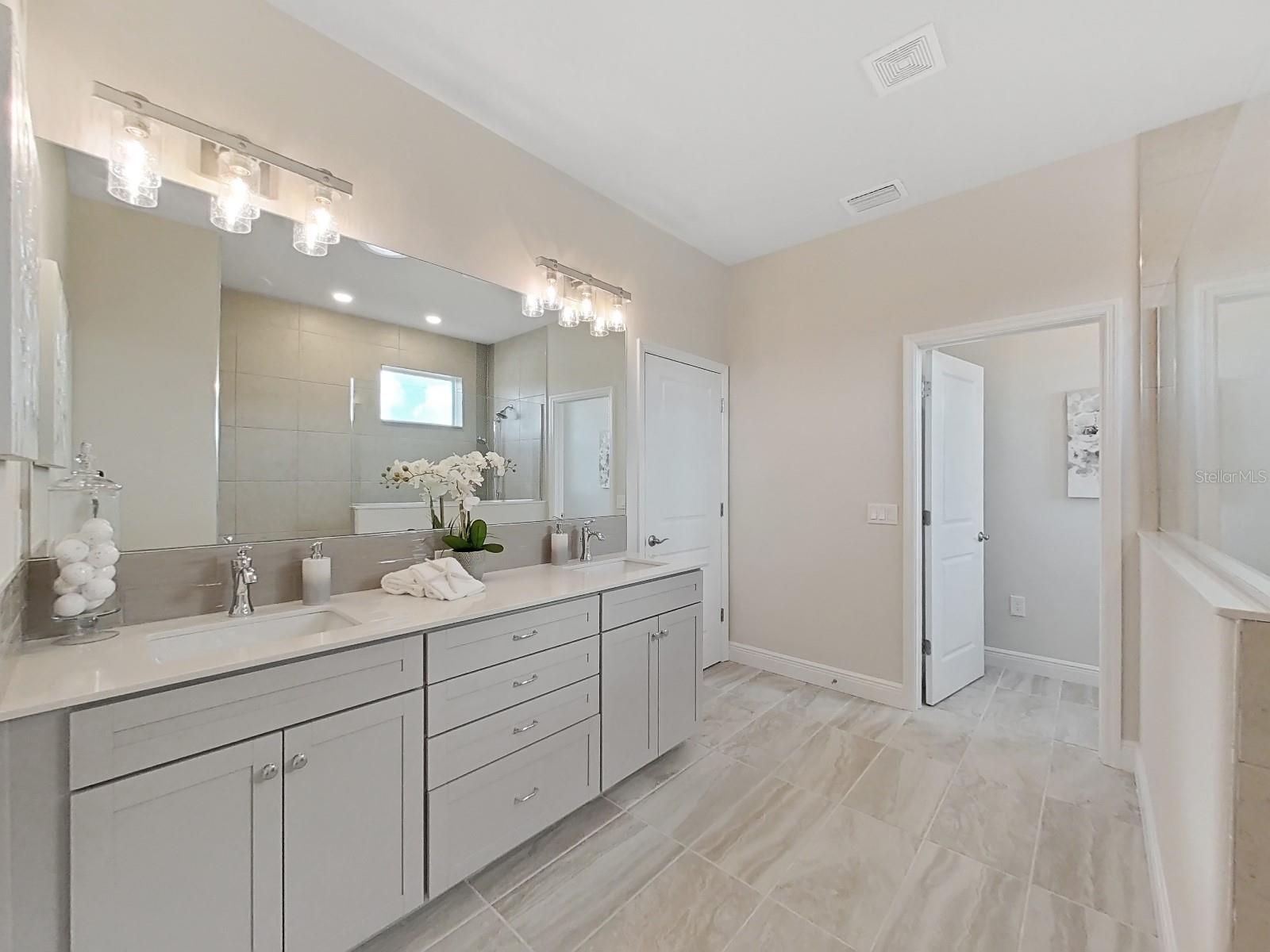 9261 HIGHLAND HILLS DR, HUDSON, FL, 34667