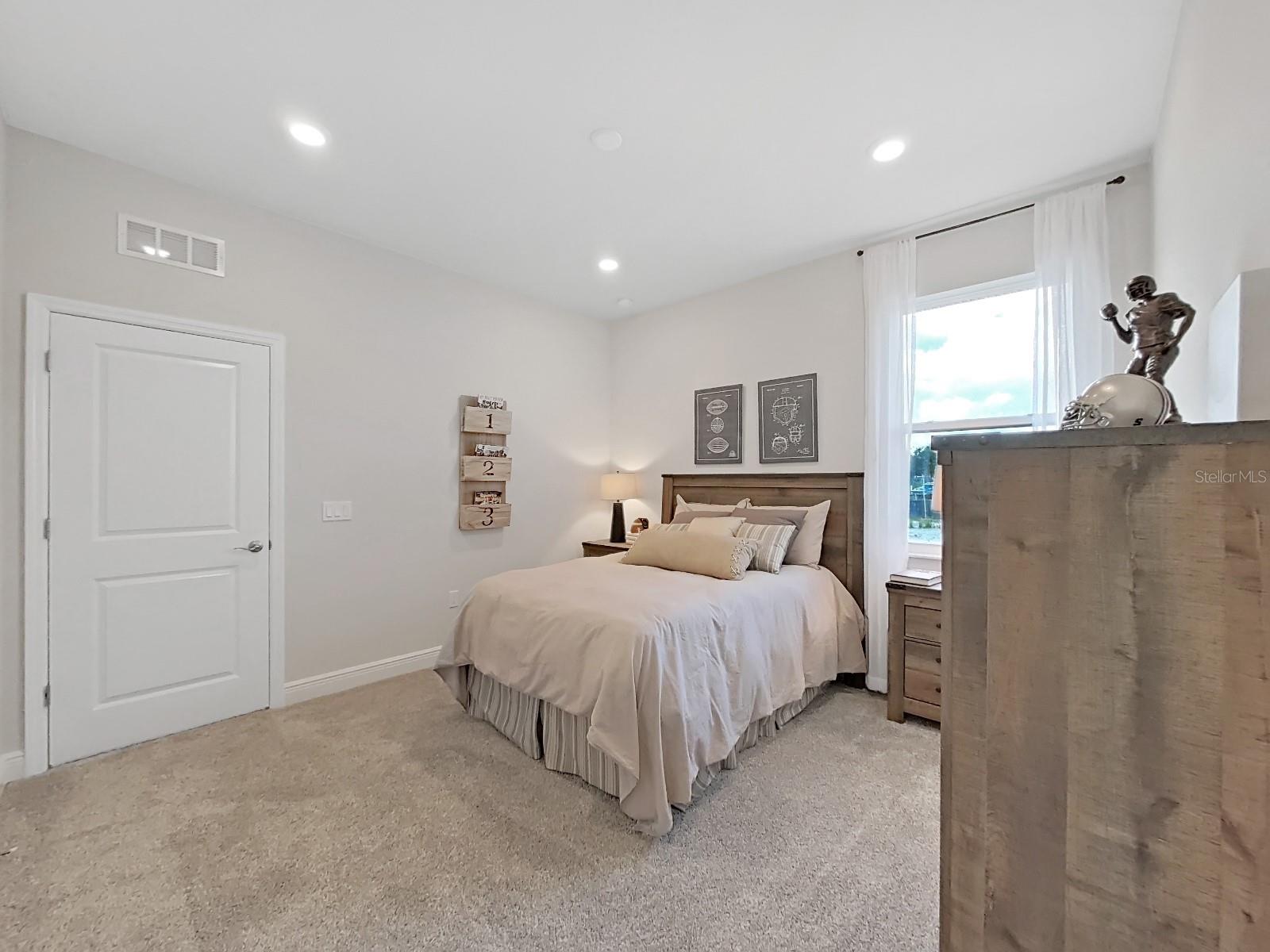 9261 HIGHLAND HILLS DR, HUDSON, FL, 34667
