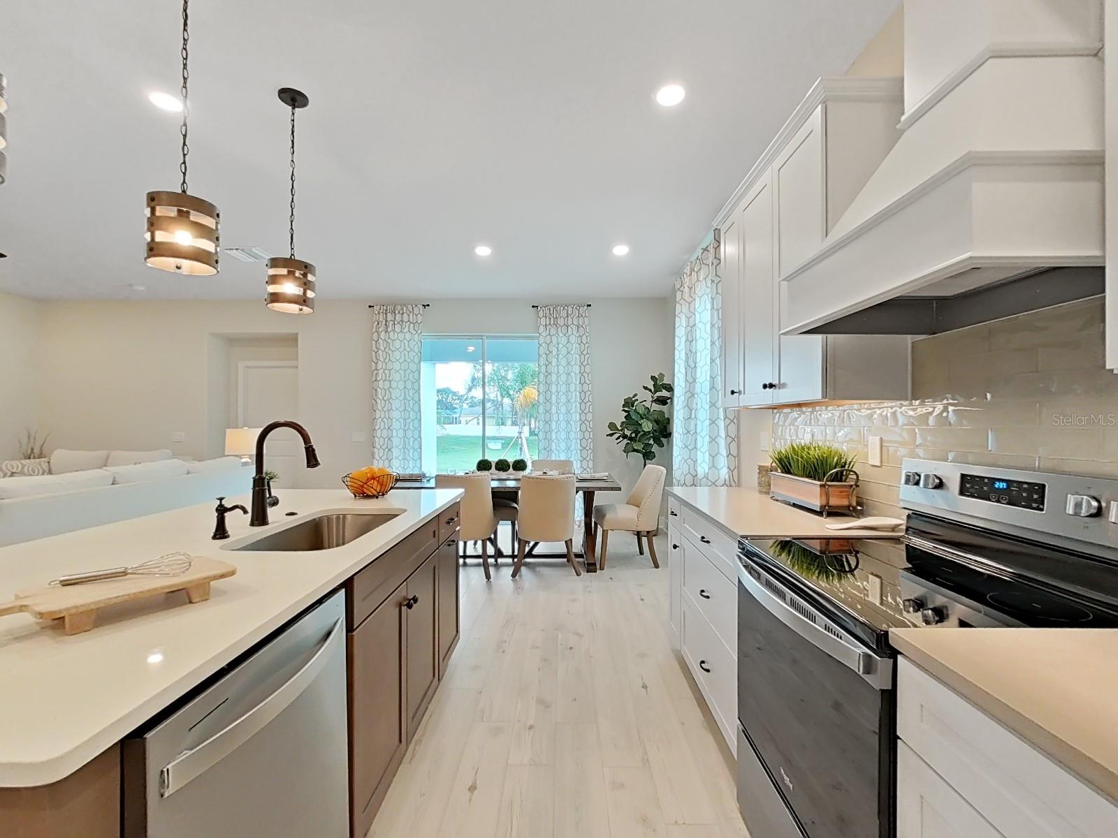 9261 HIGHLAND HILLS DR, HUDSON, FL, 34667