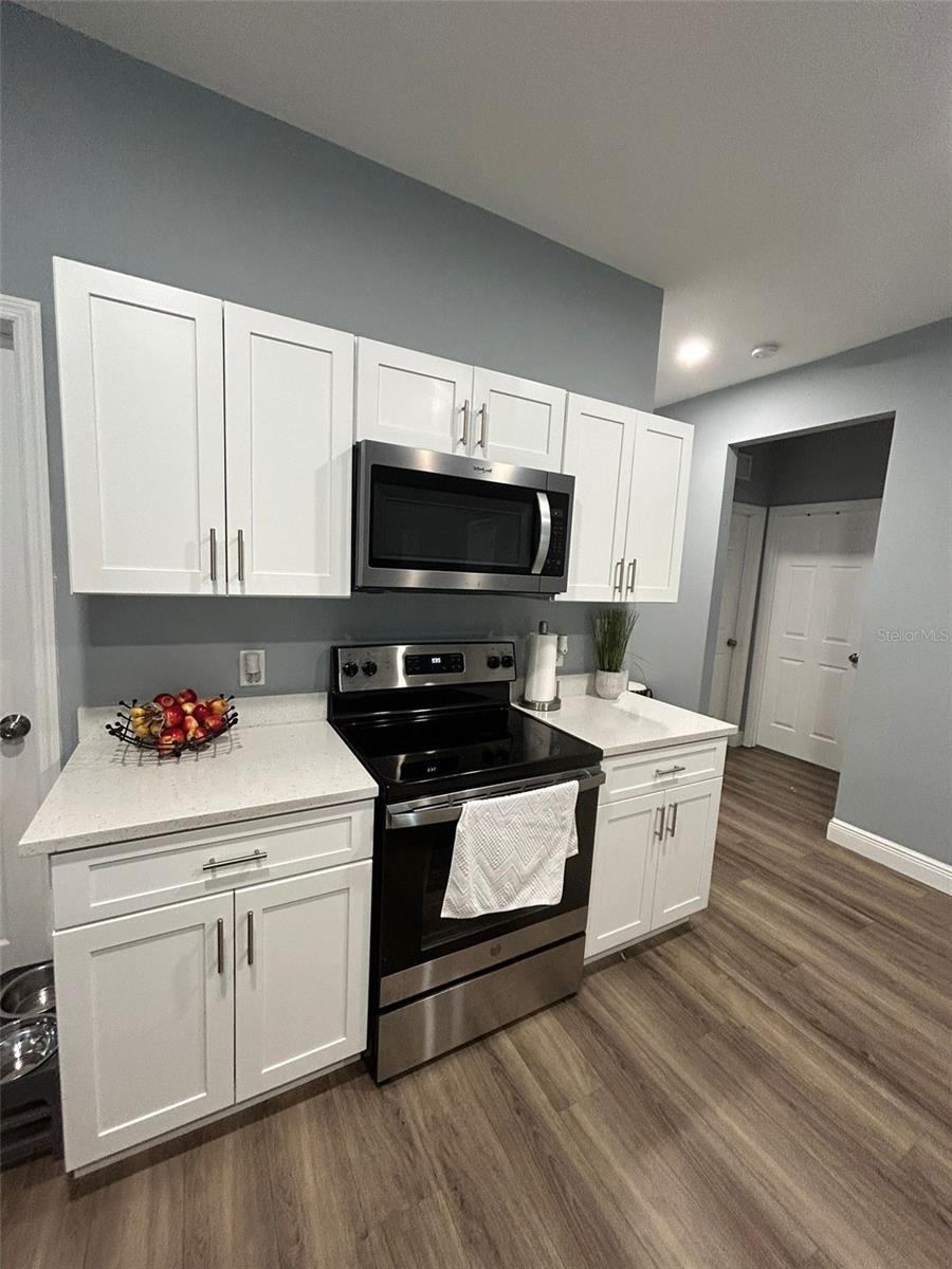 718 SARATOGA AVE, LAKELAND, FL, 33815
