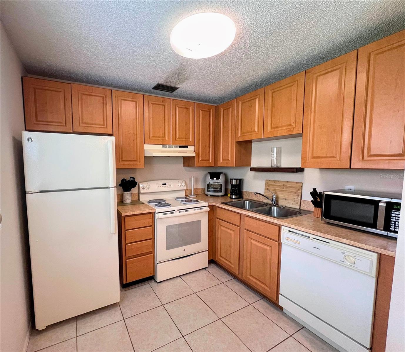 51 WOODLAND DR #102, VERO BEACH, FL, 32962