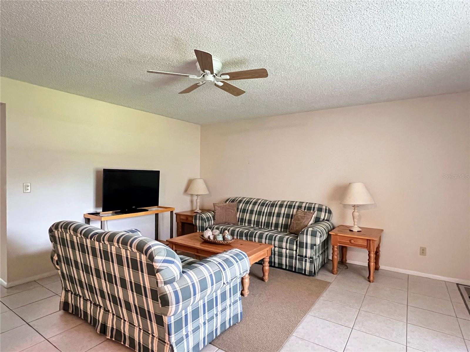 51 WOODLAND DR #102, VERO BEACH, FL, 32962