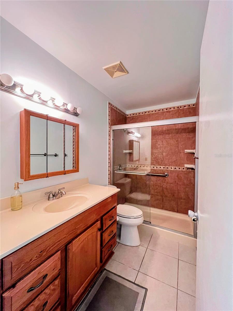 51 WOODLAND DR #102, VERO BEACH, FL, 32962