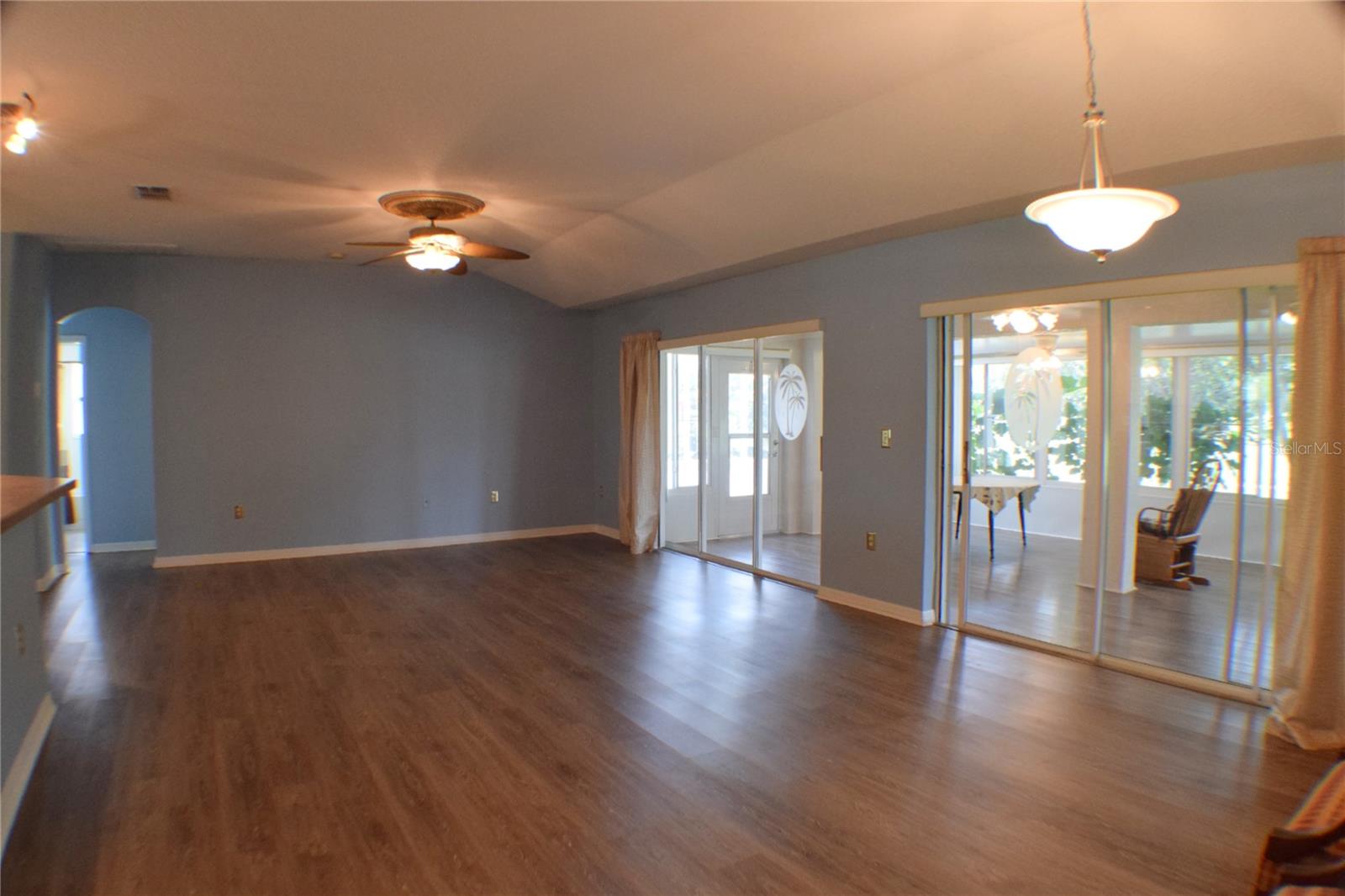 10237 COLLAR DR, SAN ANTONIO, FL, 33576