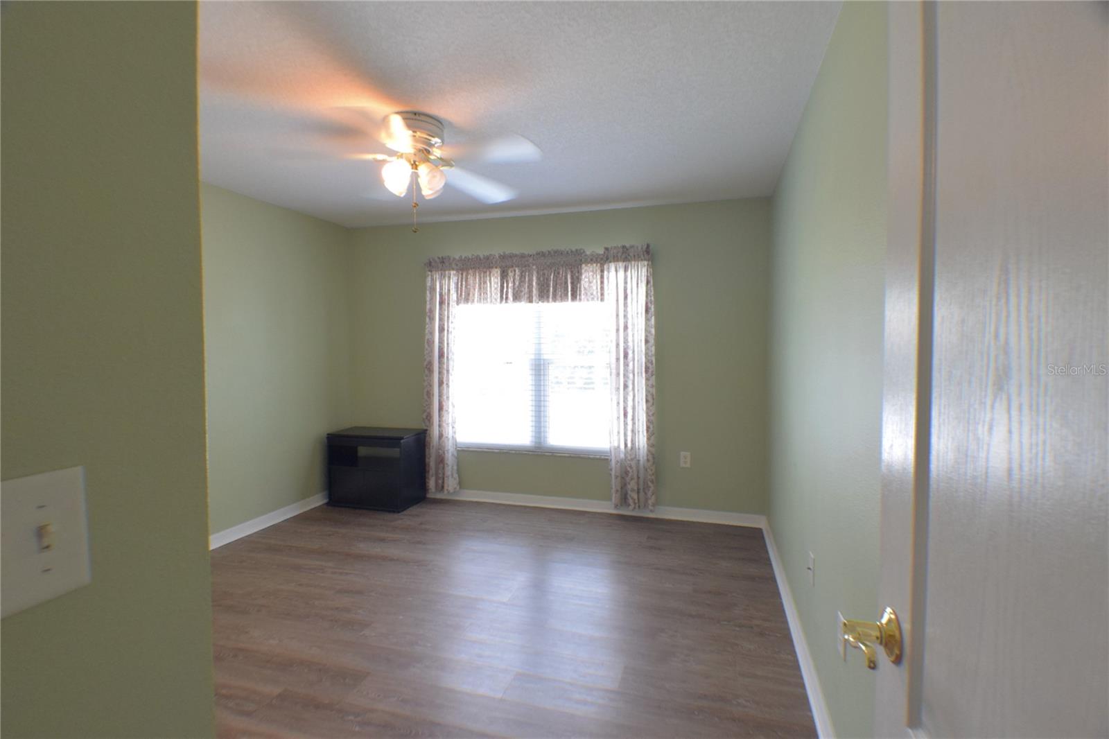 10237 COLLAR DR, SAN ANTONIO, FL, 33576