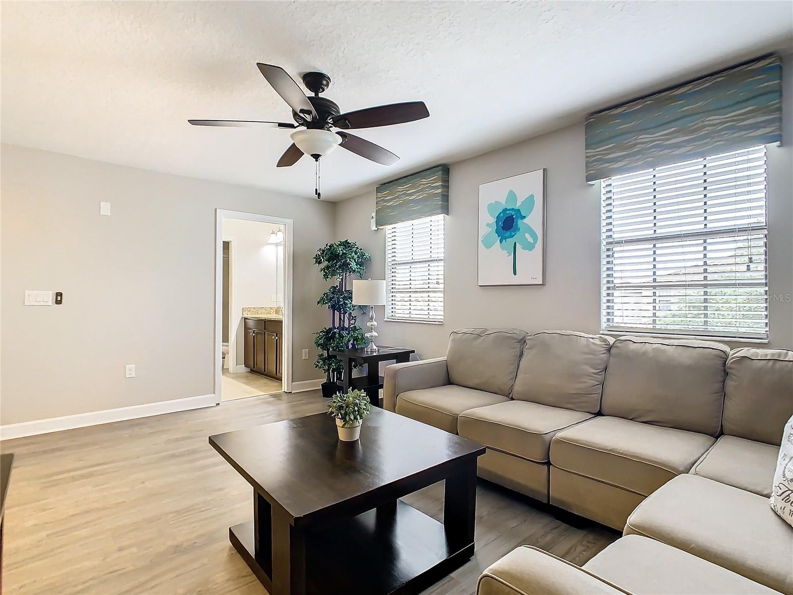 1458 ROLLING FAIRWAY DR, DAVENPORT, FL, 33896