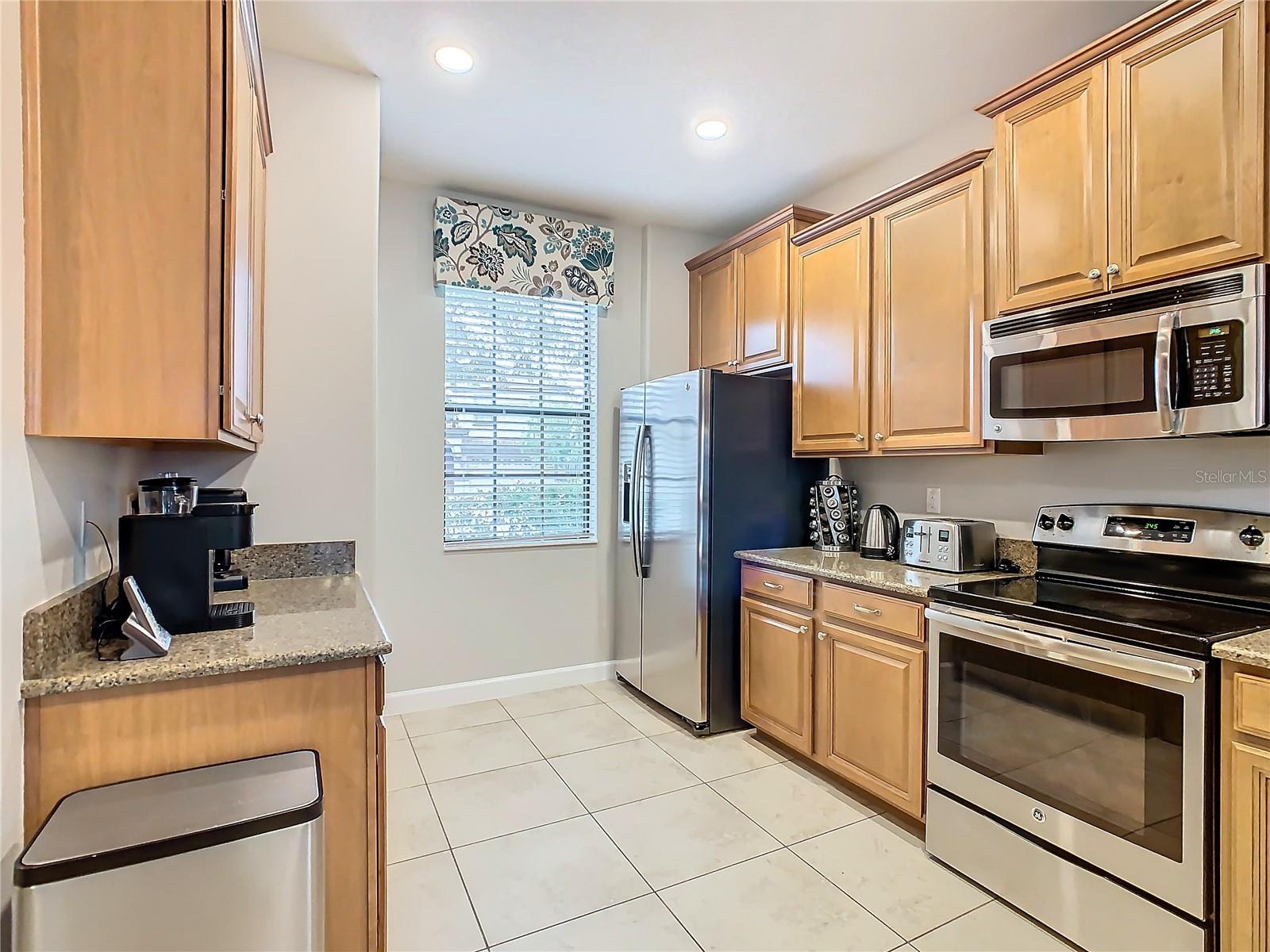1458 ROLLING FAIRWAY DR, DAVENPORT, FL, 33896