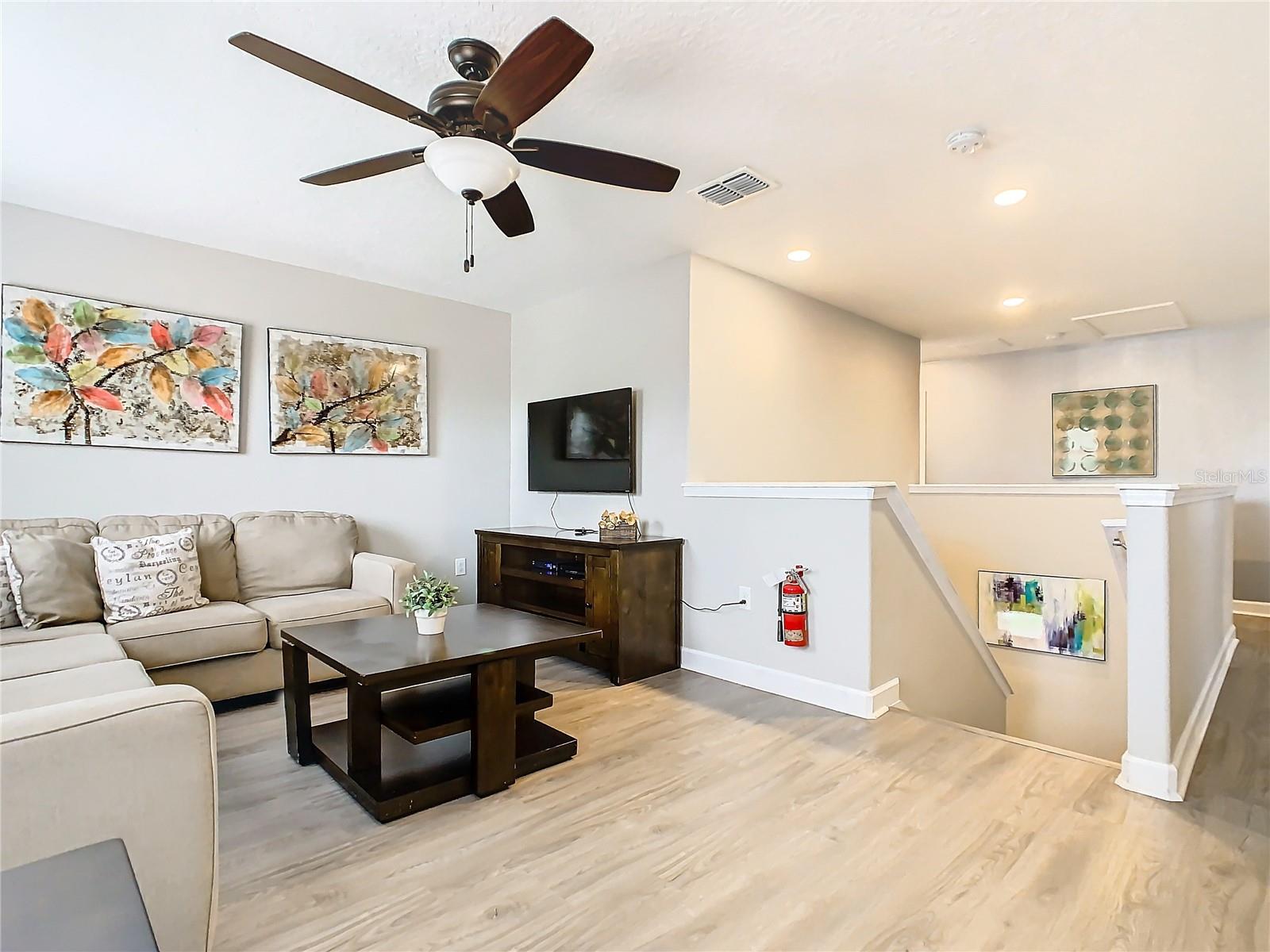 1458 ROLLING FAIRWAY DR, DAVENPORT, FL, 33896