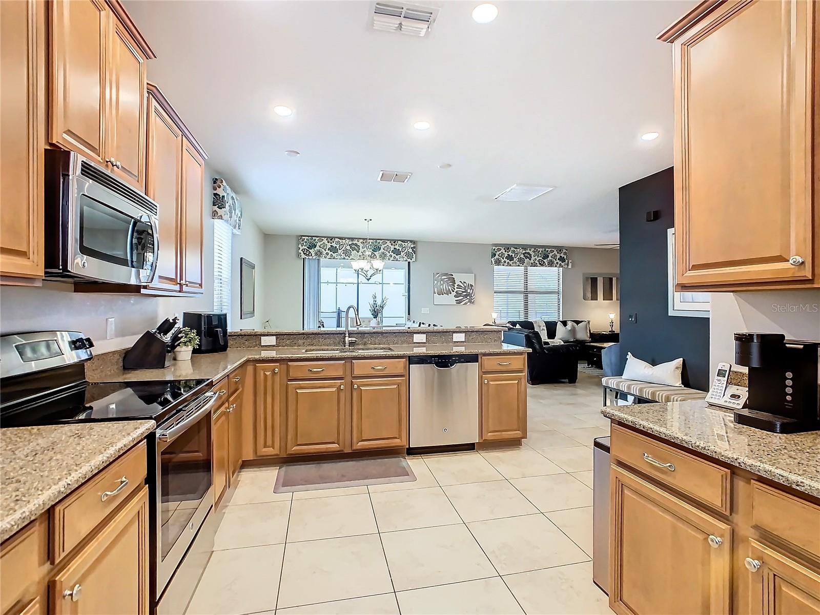 1458 ROLLING FAIRWAY DR, DAVENPORT, FL, 33896