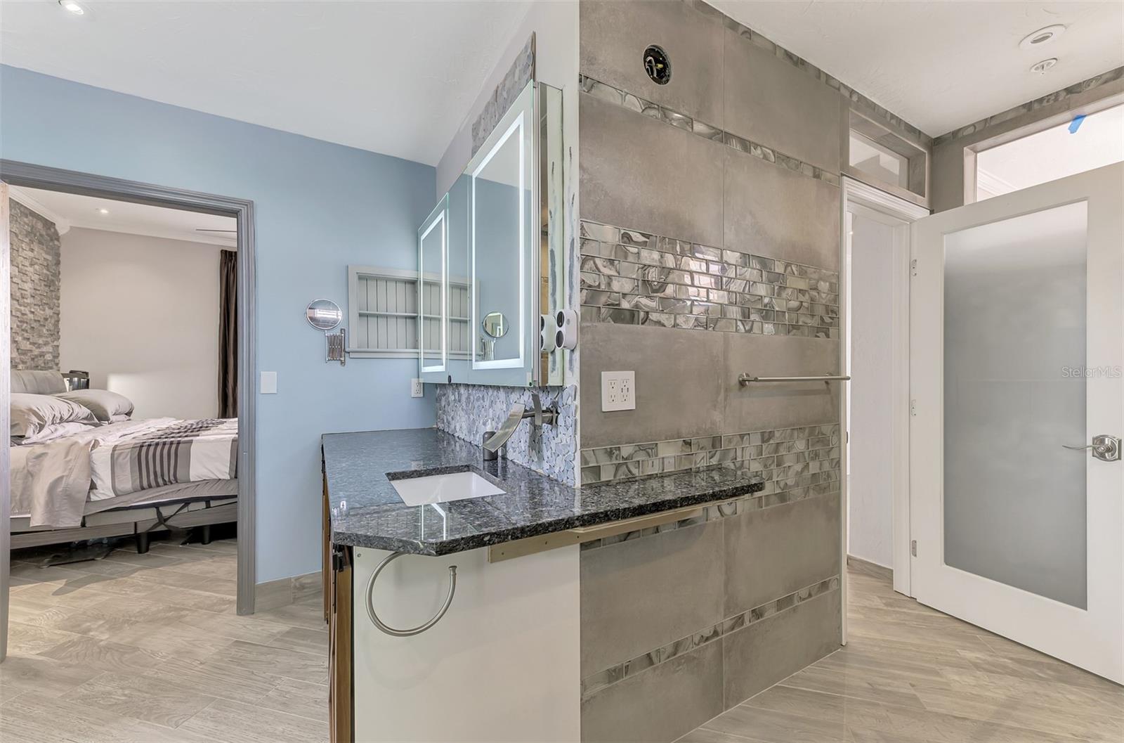 5551 BENTGRASS DR #11-103, SARASOTA, FL, 34235