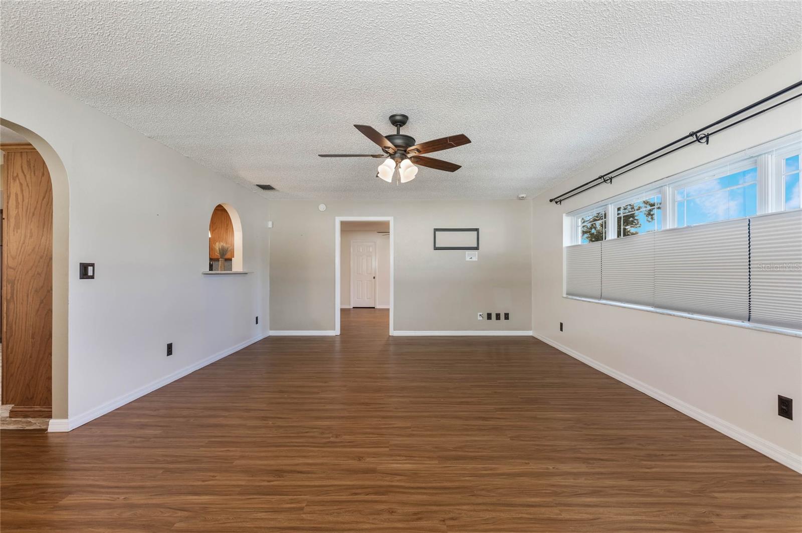 21529 PRINCE ALBERT CT, LEESBURG, FL, 34748