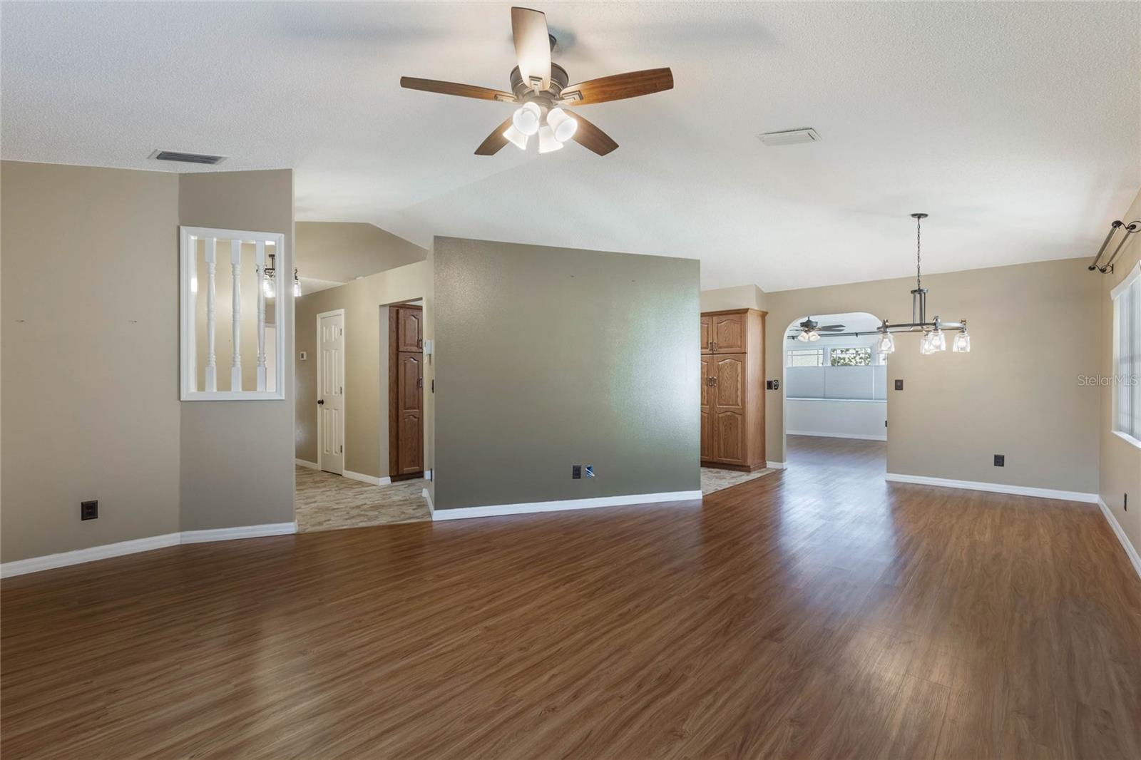 21529 PRINCE ALBERT CT, LEESBURG, FL, 34748