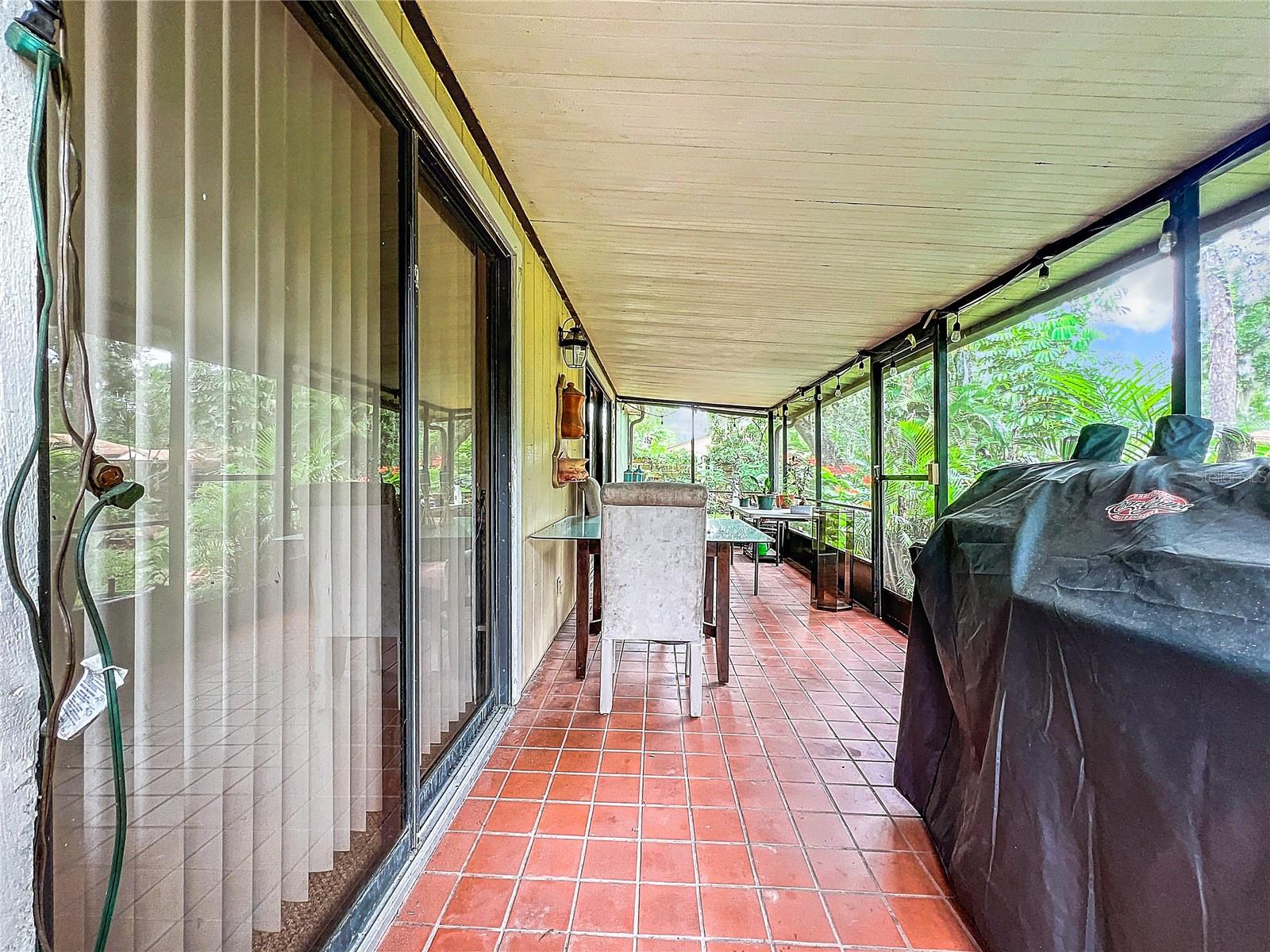 5001 80TH AVENUE CIR E, SARASOTA, FL, 34243