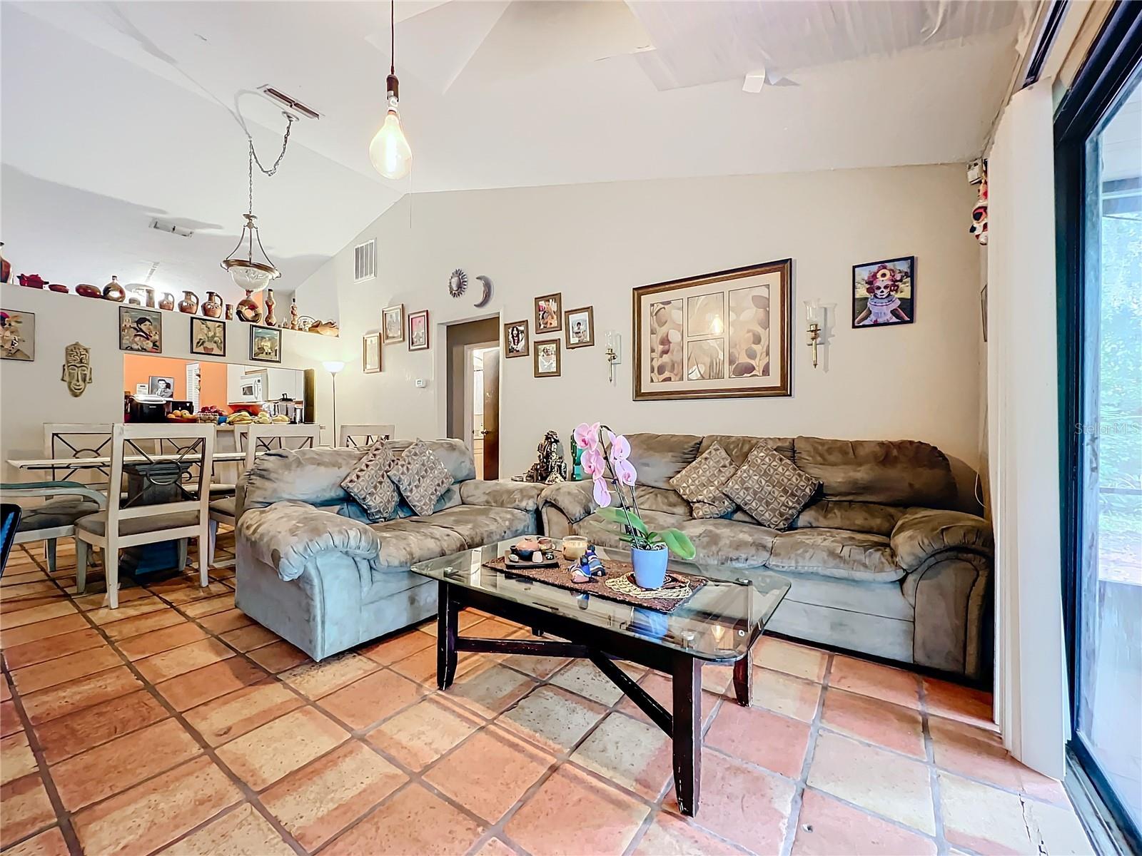 5001 80TH AVENUE CIR E, SARASOTA, FL, 34243