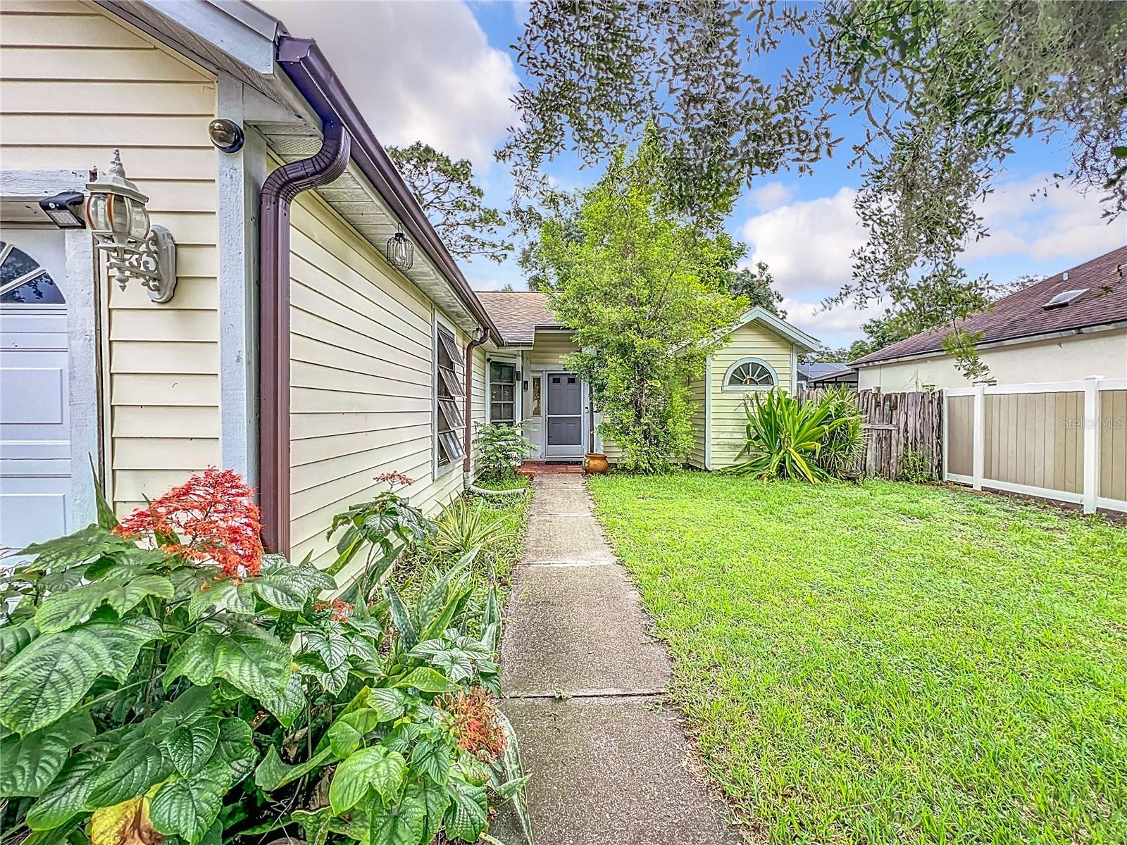 5001 80TH AVENUE CIR E, SARASOTA, FL, 34243