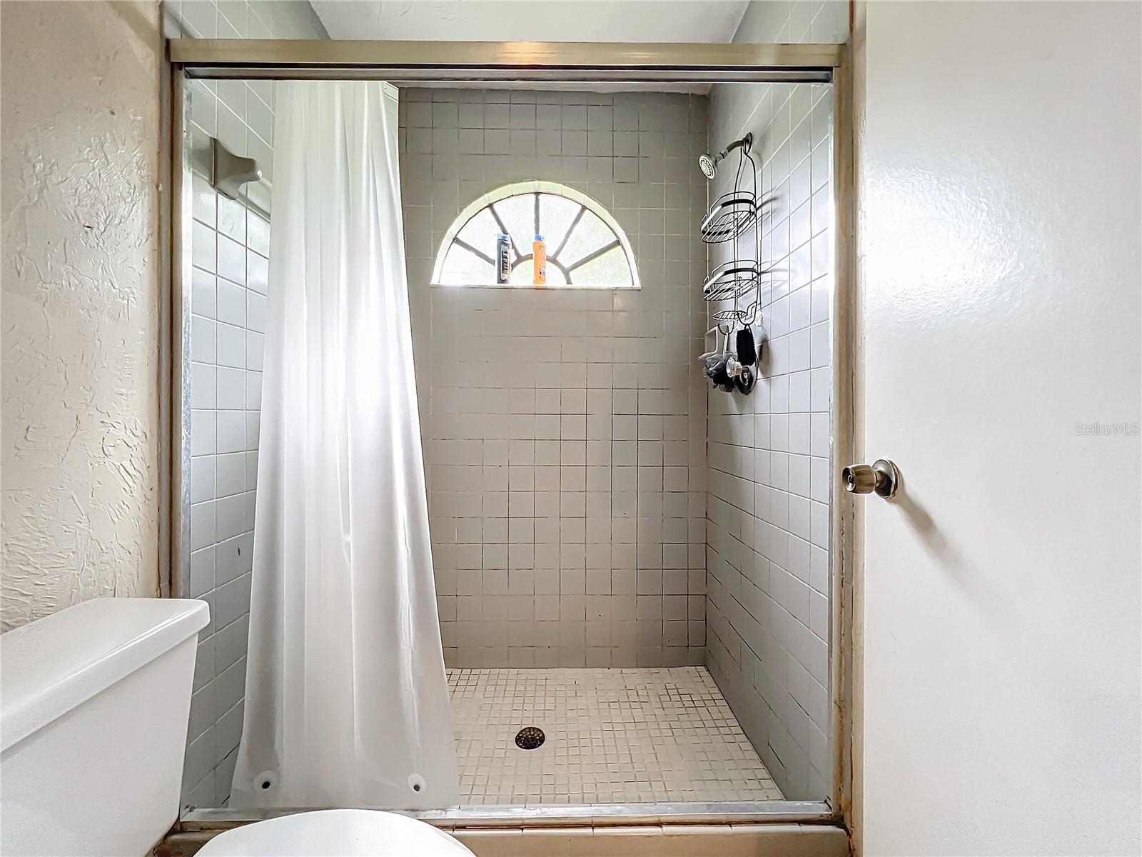 5001 80TH AVENUE CIR E, SARASOTA, FL, 34243