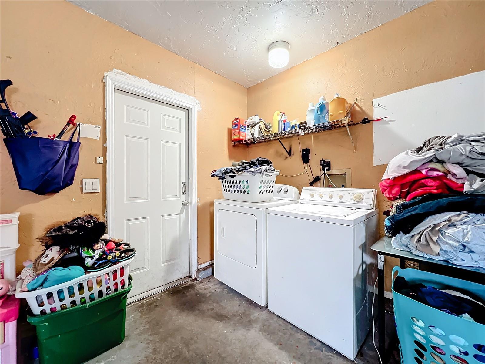 5001 80TH AVENUE CIR E, SARASOTA, FL, 34243