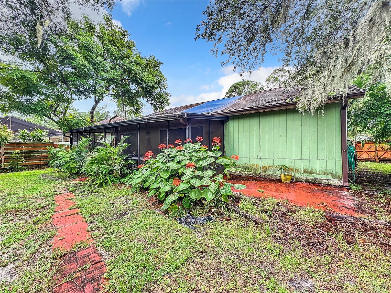 5001 80TH AVENUE CIR E, SARASOTA, FL, 34243