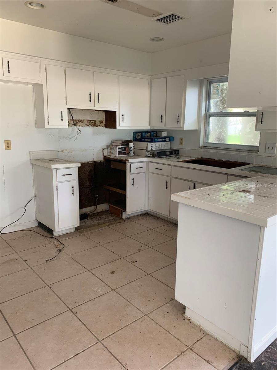207 ROBIN RD, ALTAMONTE SPRINGS, FL, 32701