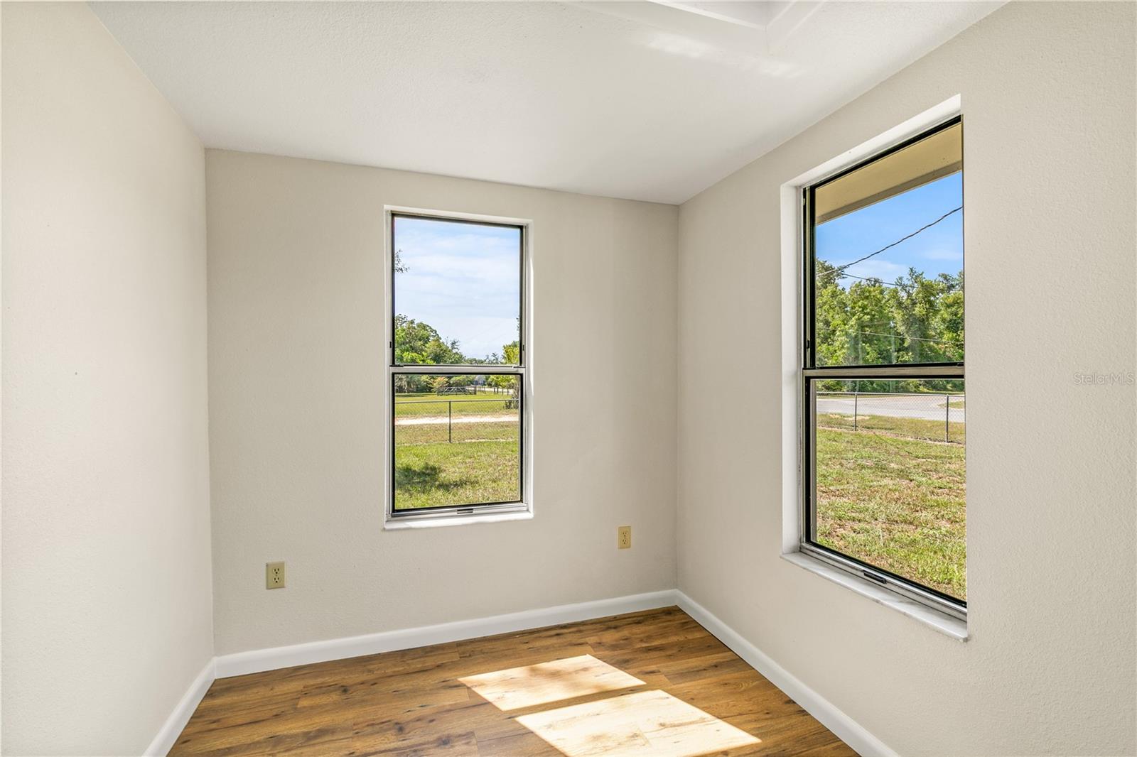 19402 E 5TH ST, UMATILLA, FL, 32784