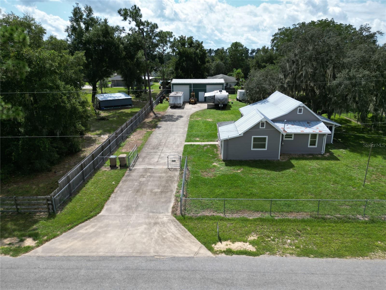 19402 E 5TH ST, UMATILLA, FL, 32784