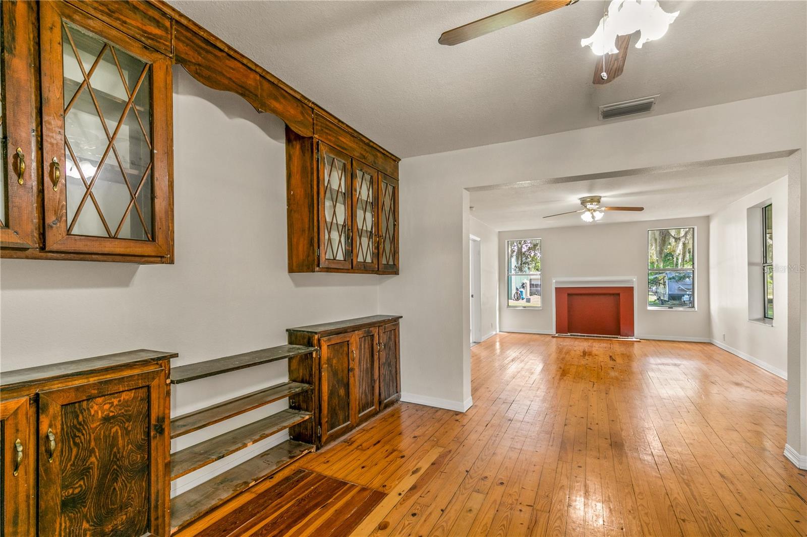 19402 E 5TH ST, UMATILLA, FL, 32784