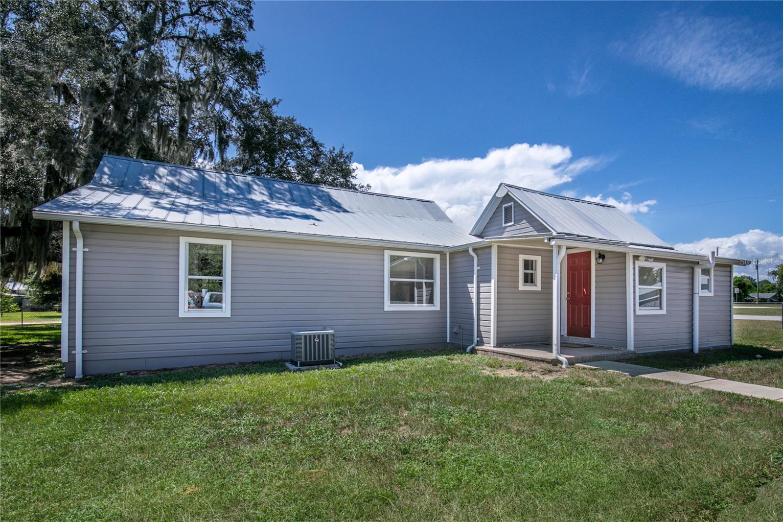19402 E 5TH ST, UMATILLA, FL, 32784