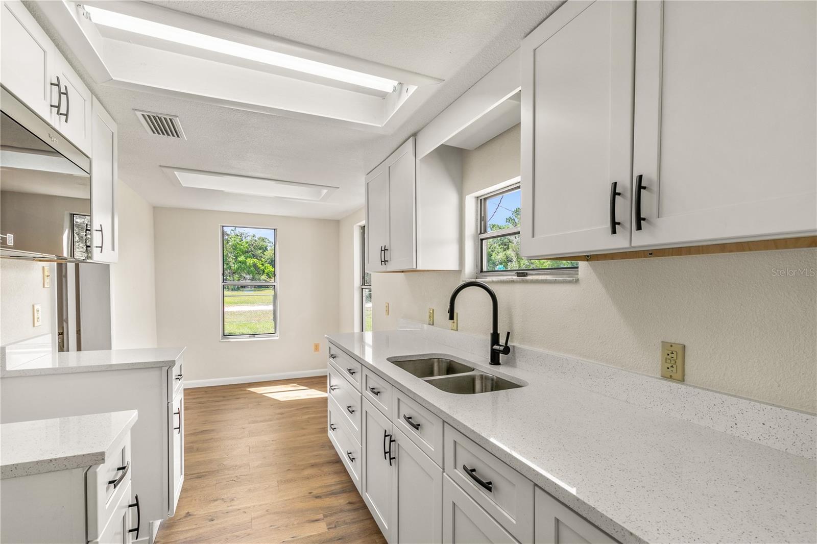 19402 E 5TH ST, UMATILLA, FL, 32784