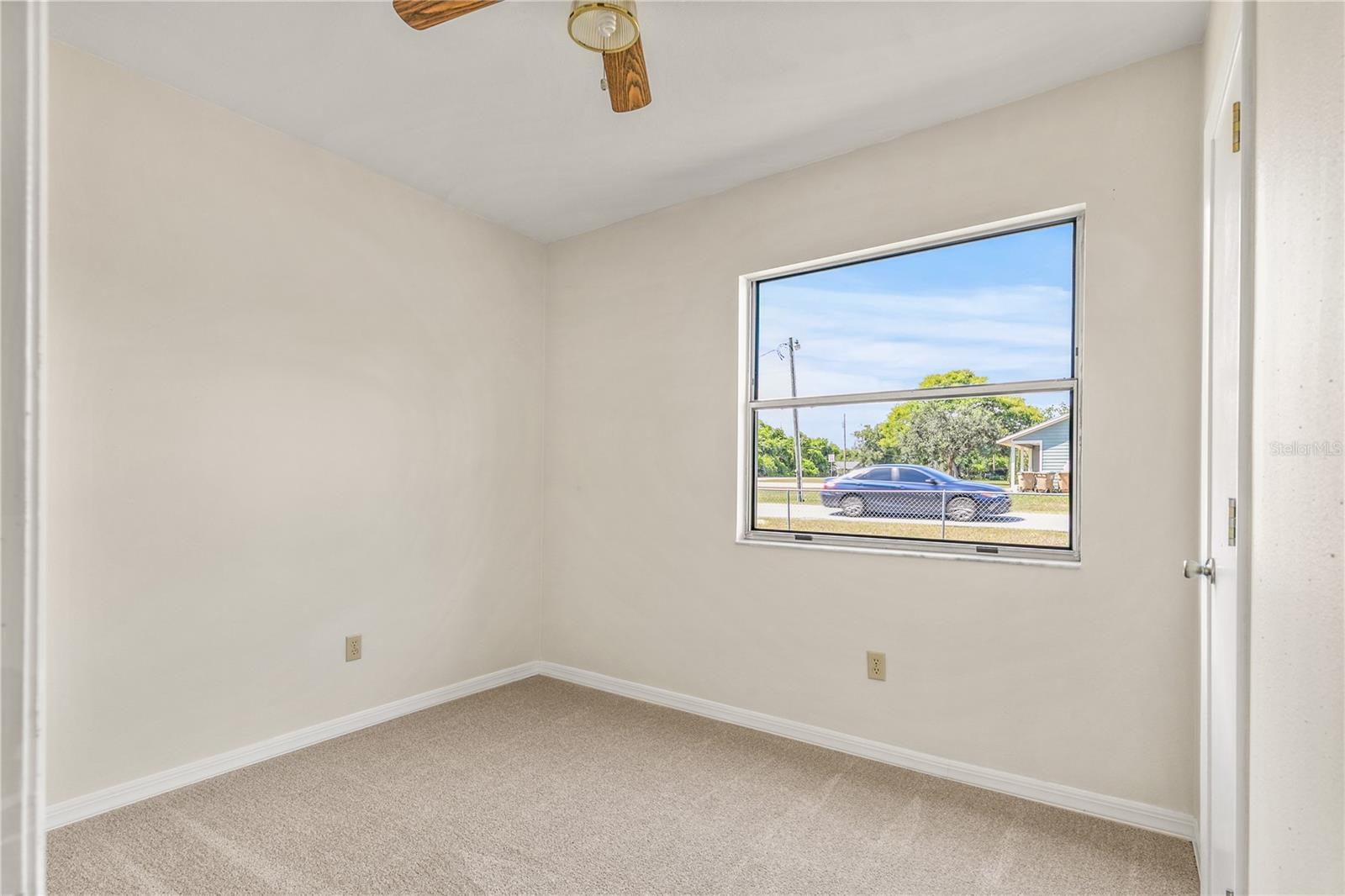 19402 E 5TH ST, UMATILLA, FL, 32784