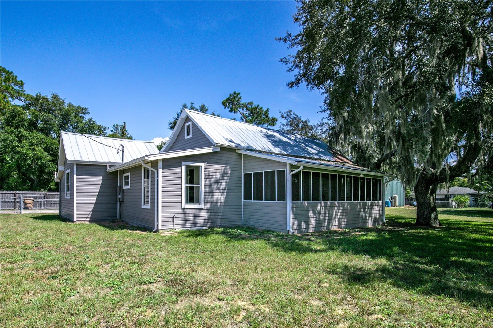 19402 E 5TH ST, UMATILLA, FL, 32784