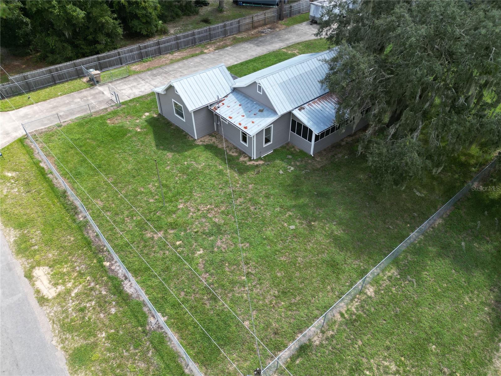 19402 E 5TH ST, UMATILLA, FL, 32784