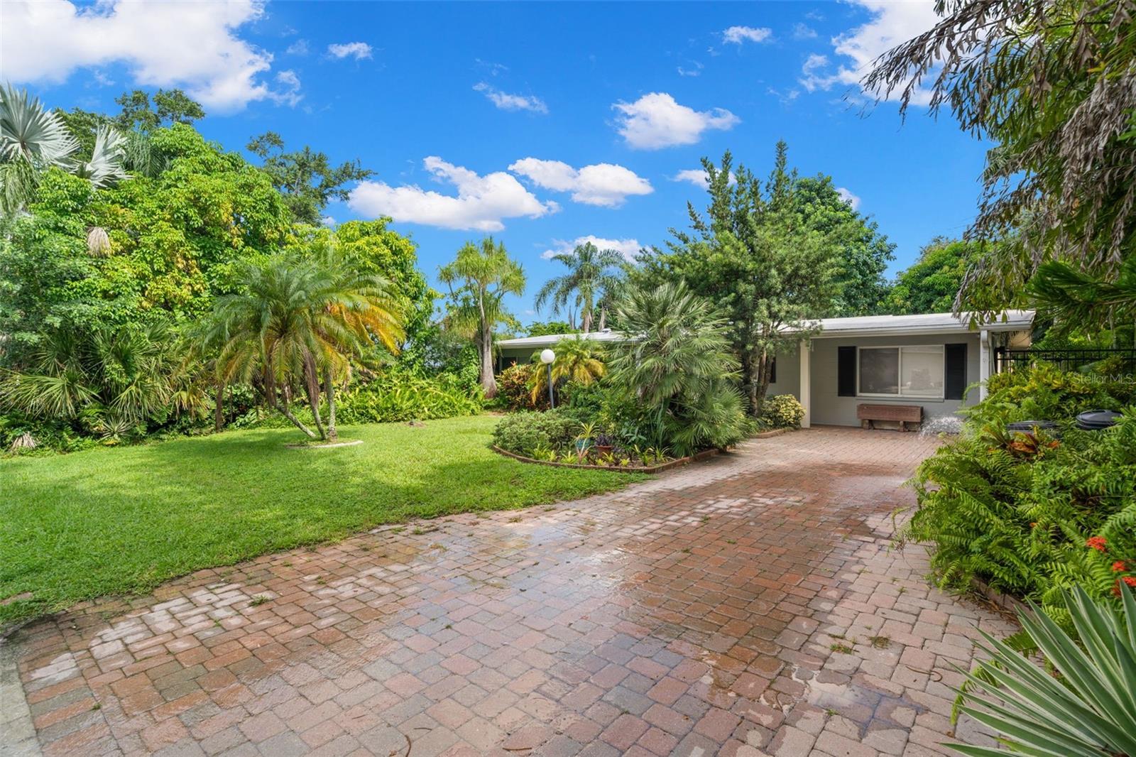 2517 TRINIDAD ST, SARASOTA, FL, 34231