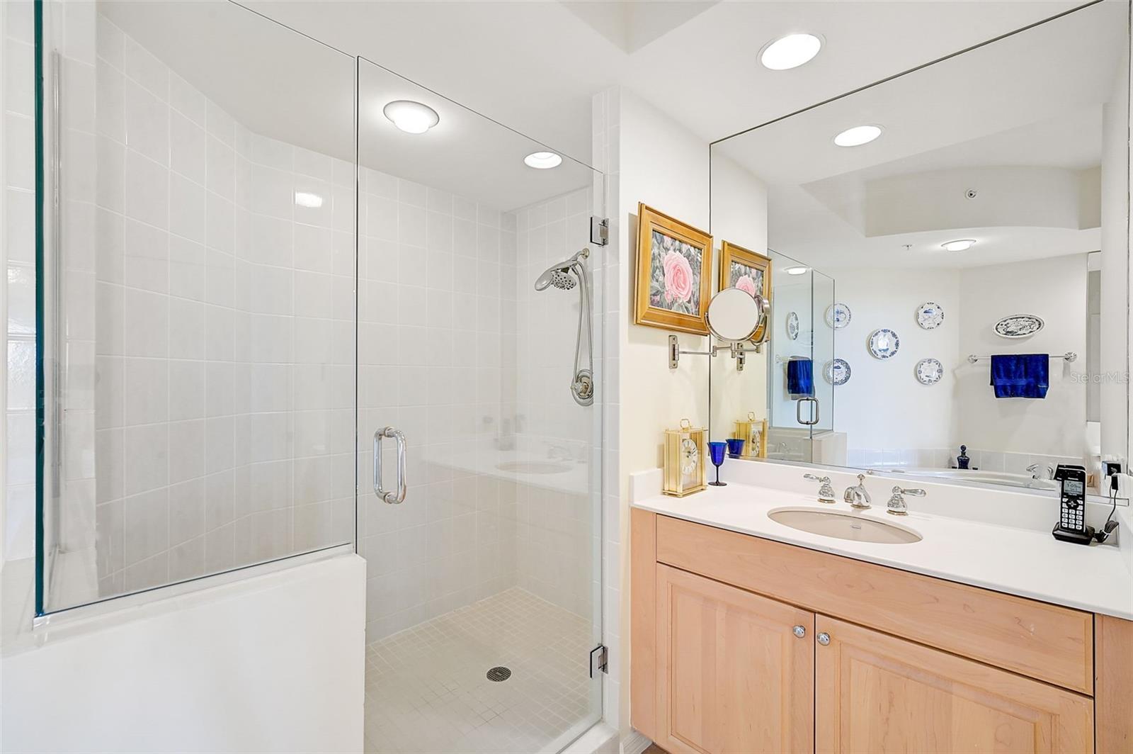 409 N POINT RD #502, OSPREY, FL, 34229